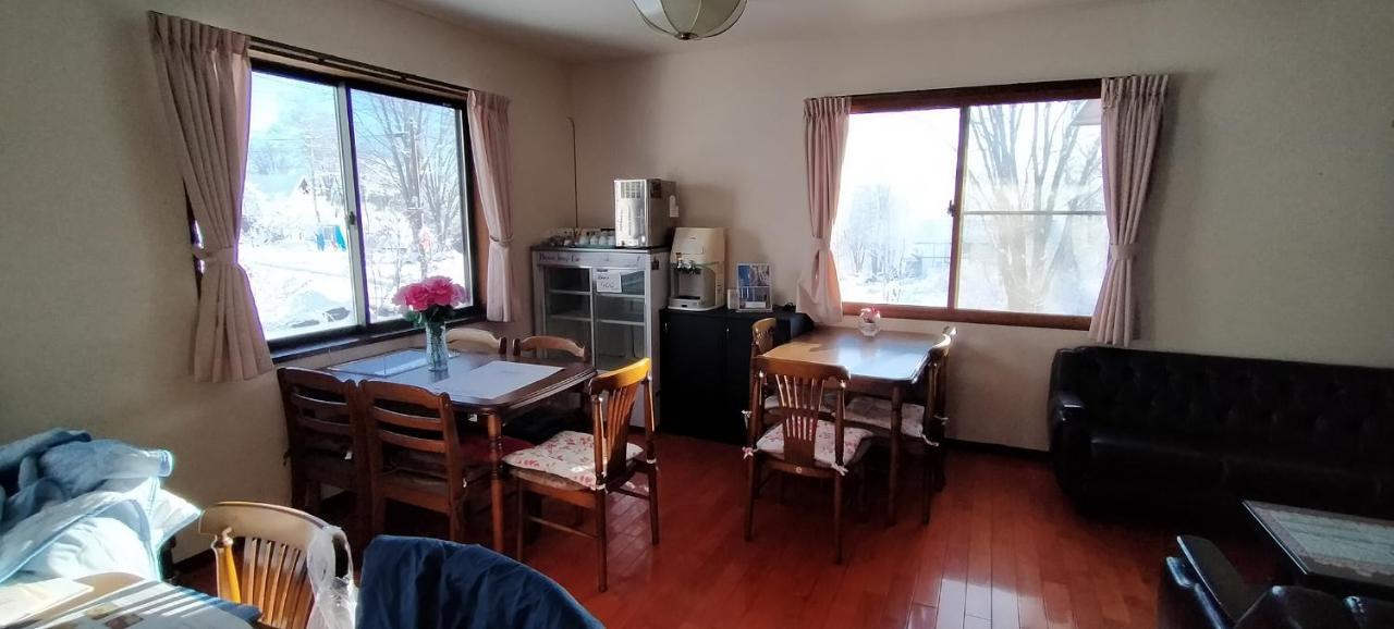 Guesthouse Aozora Blue Sky Myoko Buitenkant foto
