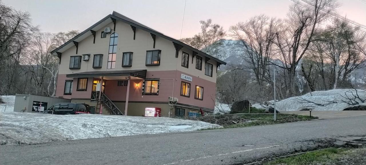 Guesthouse Aozora Blue Sky Myoko Buitenkant foto